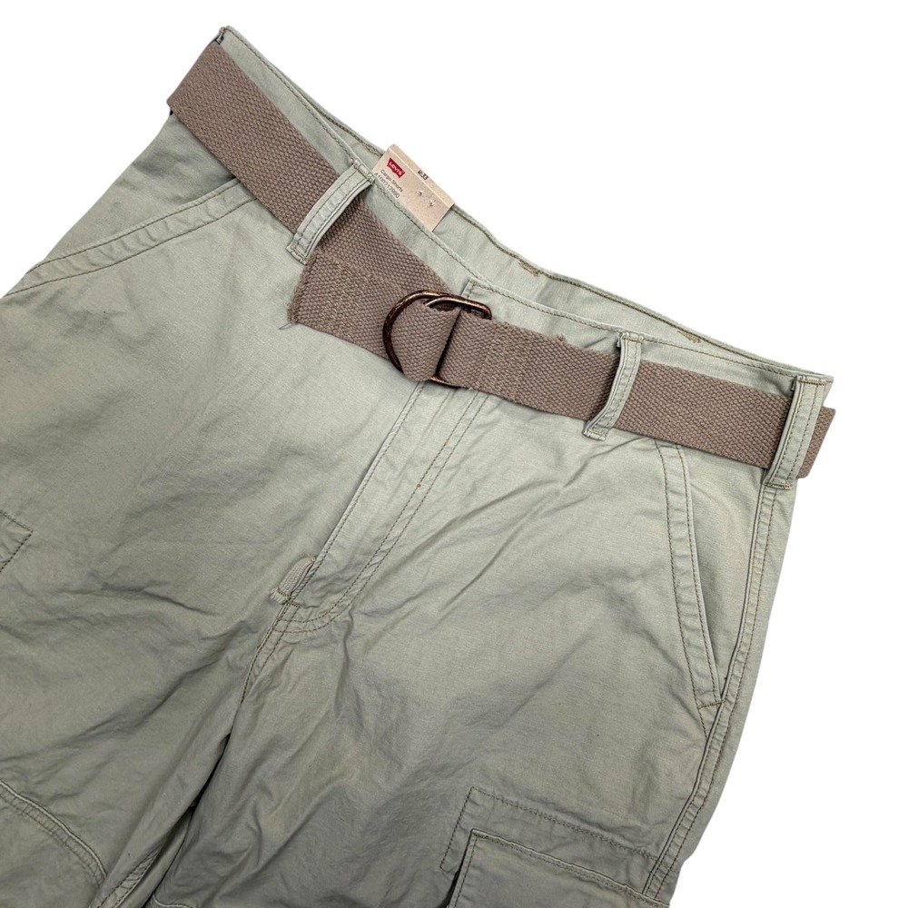 Levi's Cargo Shorts Men 33 Green Khaki Belted Below Knee Utility 0626-0330